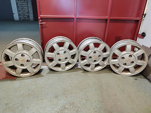 R15 valuveljed originaal (2 foto / 4)