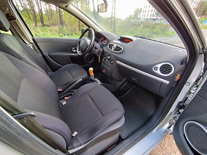 Renault Clio 1.4 EXTREME (7 foto / 15)