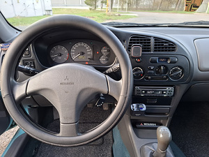 Mitsubishi Colt GLX 1.6 (14 foto / 14)