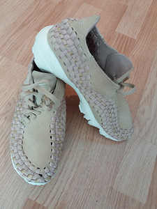Новые Nike 36.5 (1 фото из 2)