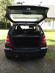 Mercedes-Benz A-200 (8 foto / 12)