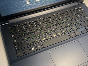 Samsung Ativ Book 9 Lite Laptop (2 foto / 7)