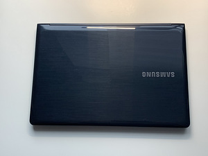 Samsung Ativ Book 9 Lite Laptop (3 foto / 7)