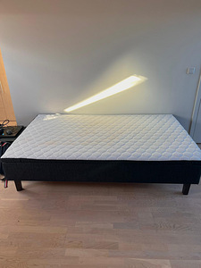 Voodi / кровать (2 фото из 5)