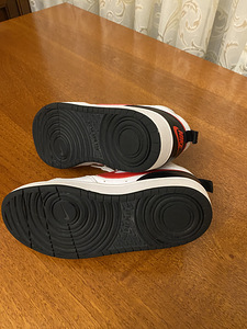 Nike (4 фото из 5)