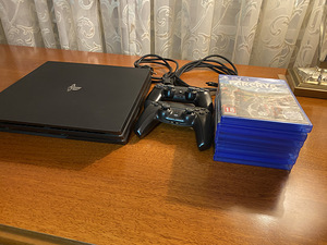 Sony PlayStation 4 pro 1 Tb (1 foto / 10)