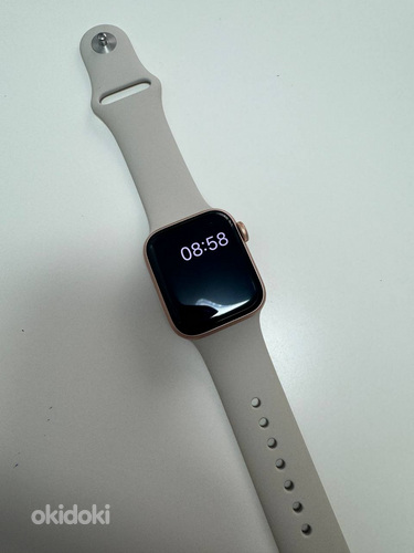Apple Watch SE GPS золотой алюминиевый корпус 40 мм (фото #3)
