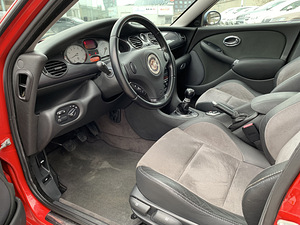 MG ZT190 2.5 V6 140kW (5 foto / 10)