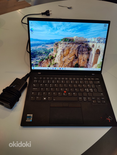 Lenovo ThinkPad X1 Carbon Gen 9 i5-1145G7 16GB 256GB 14'' (foto #2)
