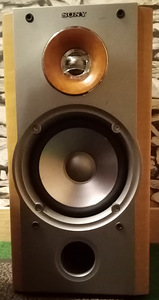 Колонка Sony (3 фото из 3)