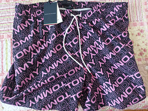Tommy Hilfiger, uued meeste ujumispüksid (4 foto / 4)
