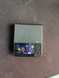Samsung flip 4 256 (2 foto / 4)