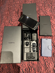 Vertu signature touch (3 foto / 3)