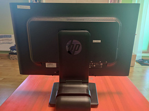 MONITOR HP Compaq LA2306x (2 foto / 9)