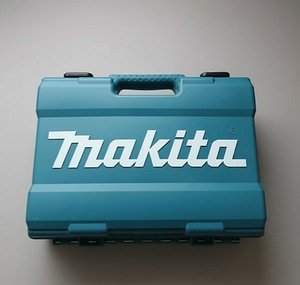 Аккумуляторная дрель Makita HP333D. (2 фото из 2)