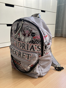 Seljakott Victoria's Secret (1 foto / 3)
