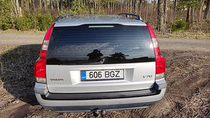 Вольво V70, 2002 a, 2.4, 103 кВт, бензин, автомат (2 фото из 7)