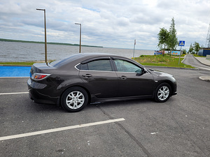 Mazda 6 2.0 114kw (3 foto / 7)