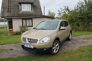 Nissan Qashqai (2 foto / 9)