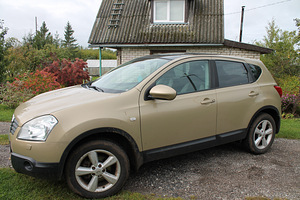 Nissan Qashqai (3 foto / 9)
