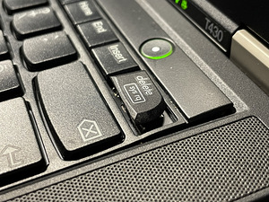 Lenovo T430, i5, 6Gb DDR (8 foto / 8)
