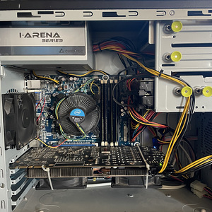 Старый геймер c GeForce 1070ti (4 фото из 5)