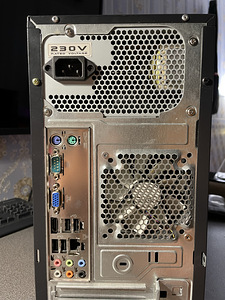 Комп набор 4-ядерный Q8400 (4 фото из 5)