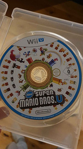 Nintendo Wii U Nintendoland, Mario 3D World, Super Mario (2 foto / 2)
