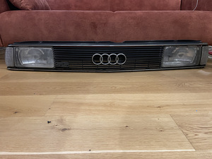 Фары и решетка Audi 100 C2