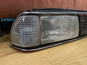 Audi 100 C2 esituled ja võre (2 foto / 7)