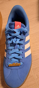 Adidas (3 foto / 3)