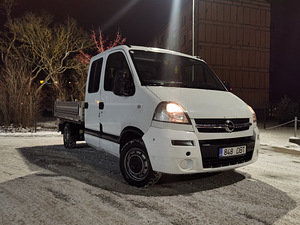 Opel movano (4 фото из 12)