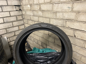 Pirelli P Zero (*) 235/35R19 91 Y (3 foto / 5)