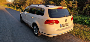 Volkswagen Passat (6 foto / 14)