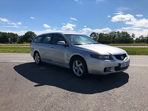 Honda Accord 2.0i 2003a (3 foto / 9)