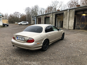 Jaguar S-Type 3.0 161000 läbisõit (3 foto / 12)