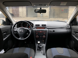 Mazda 3 ,1.6 bensiin 2005 (7 foto / 8)
