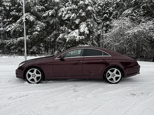 Mercedes-Benz CLS 320cdi AMG-Pakett (2 foto / 12)