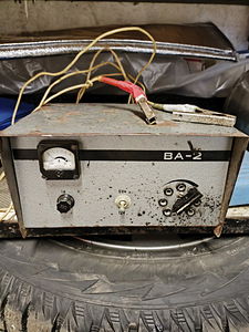 Автомобильное зарядное устройство ВА-2