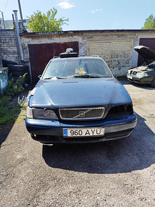 Volvo V70 varuosad. 2.0i (7 foto / 10)