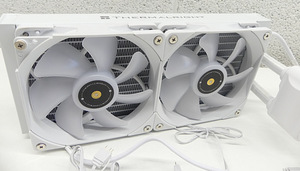 Vesijahutus Thermalright Frozen Notte 240 WHITE ARGB (1 foto / 3)
