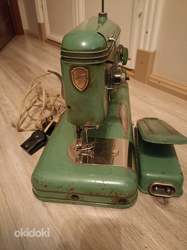 Швейная машинка Тула 1957 г. В рабочем состоянии. (фото #2)