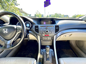 Honda accord 8 (8 foto / 15)