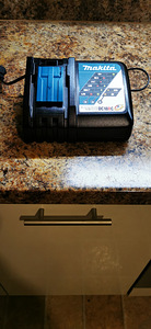 Akkuladia Makita DC18RC (1 foto / 3)
