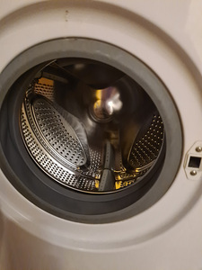 Ära anda vana Samsungi pesumasin (4 foto / 4)