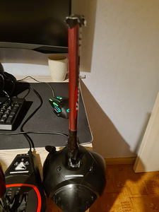 THRUSTMASTER TMX PRO+ПЕРЕКЛЮЧАТЕЛЬ СКОРОСТЕЙ+РУЧНОЙ ТОРМОЗ (6 фото из 6)