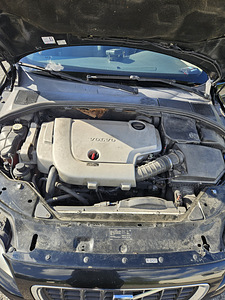 Volvo V70 (8 foto / 12)