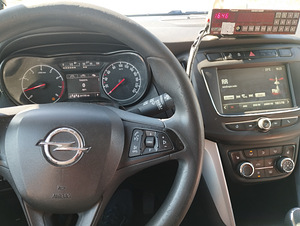 OPEL Zafira Tourer. (13 foto / 13)