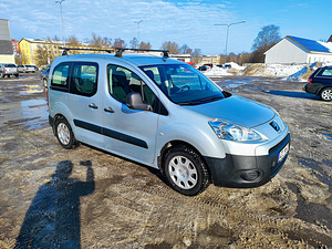 Peugeot Partner 1.6, 55kW, 2011 aasta (3 foto / 13)