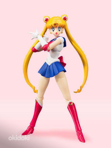 Sailor Moon Figuur (Bandai SHFiguarts) (foto #2)